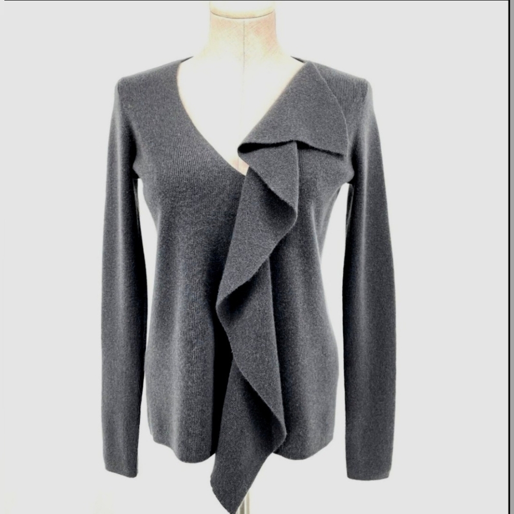Cashmere Club Monaco Gray Ruffle V-Neck Sweater Small